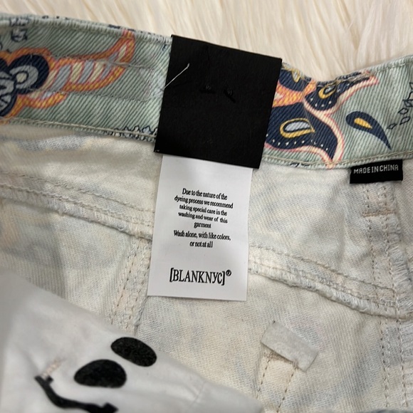 BLANKNYC  Paisley Print Denim Five Pocket Cut Off Shorts - Picture 7 of 9